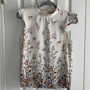 Sweet Rain Floral Sleeveless Blouse Med